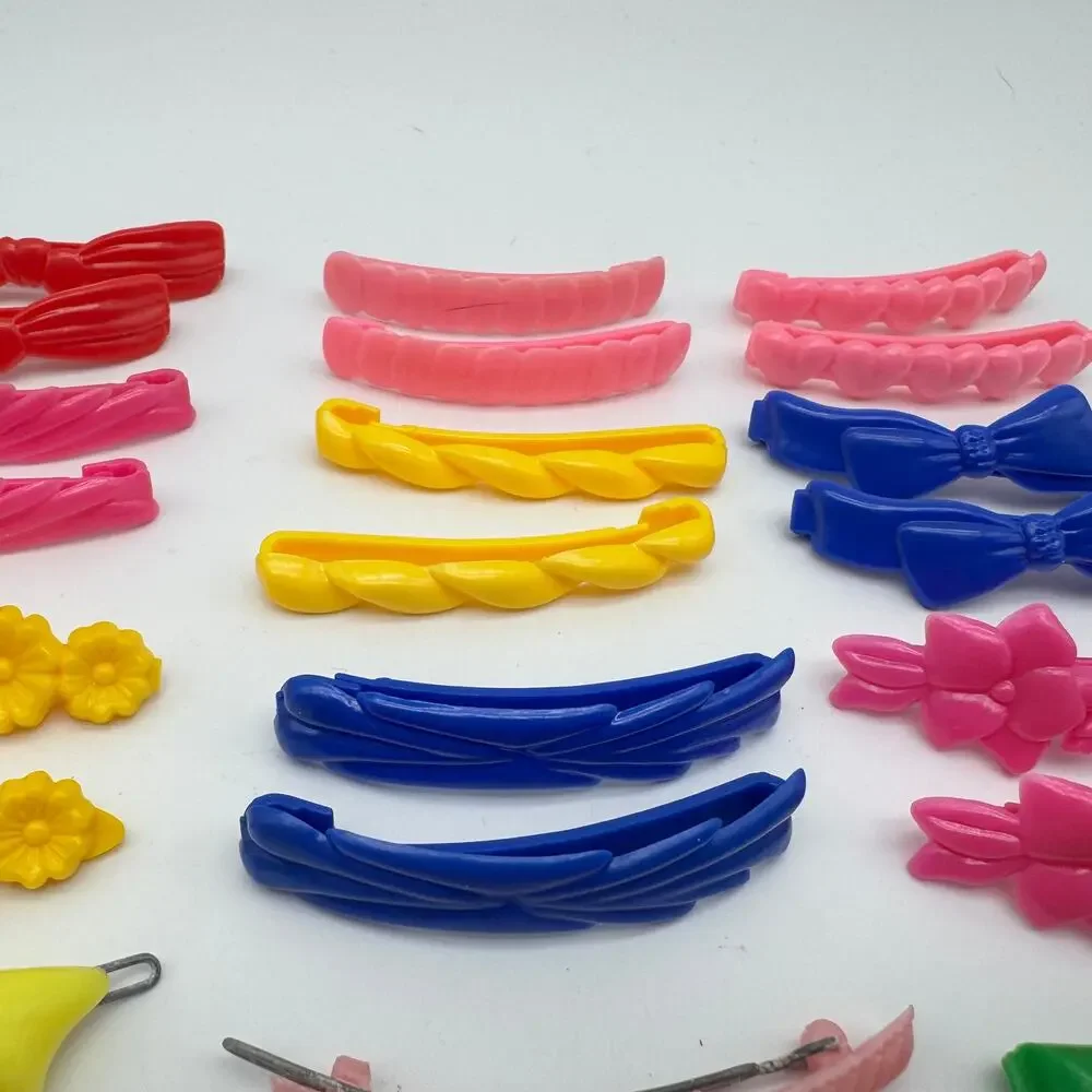 Vintage Hair Barrettes Lot Plastic Bows Flowers Clips Hair Dresser Some Modern